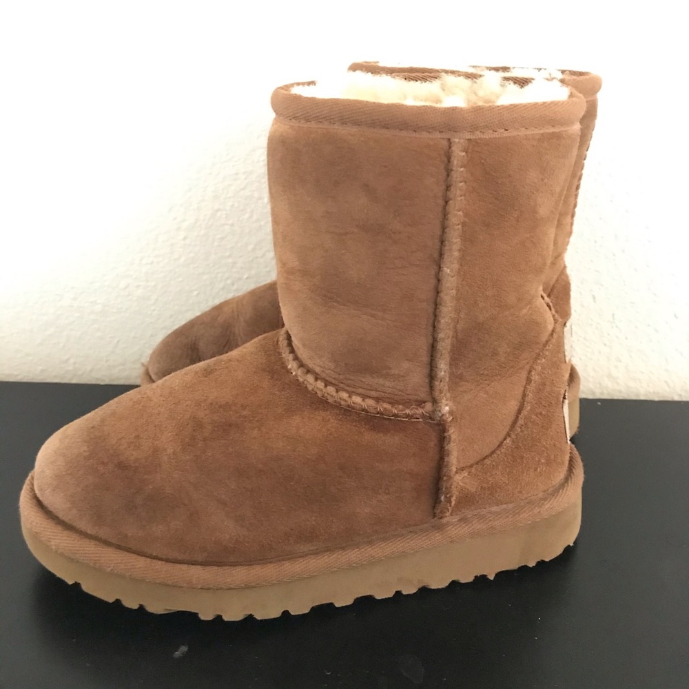 Ugg toddler boots